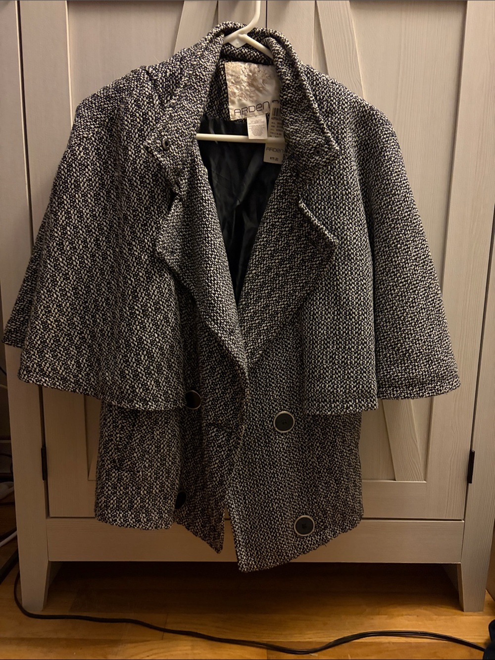 Arden B Black White Cape Coat Jacket Size Medium NWT Tweed